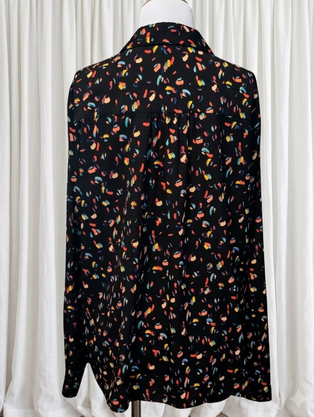 Cabi Ferris Blouse features a colorful "Confetti Party" abstract print on a blac - Picture 2 of 4